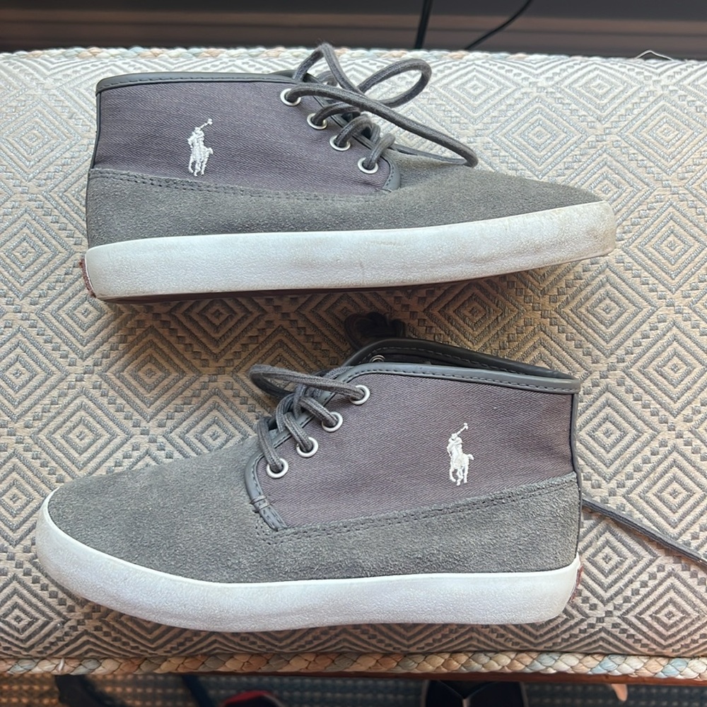 BOYS SHOES POLO GRAY RALPH LAUREN 1 1/2 toe to back of shoe 9” Super Cute